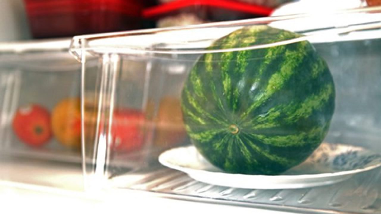 How Long Does Watermelon Last? - The Shelf Life of a Watermelon - What  About Watermelon?