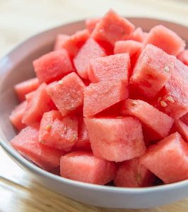 cut-watermelon-for-rabbit