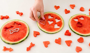 cookie-cut-watermelon